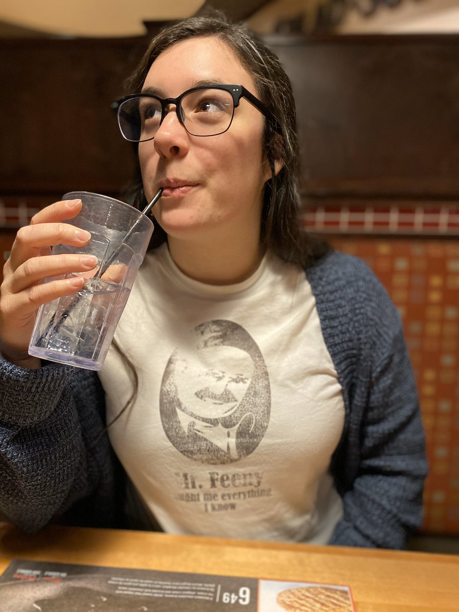 bethjhiscock's tweet photo. βMr. Feeny taught me everything I knowβ figured this was a good shirt to wear to end my first month of my teaching internship! #heliterallydid #dreamtrydogood @daniellefishel @willfriedle @BenSavage @RiderStrong https://t.co/RkMZkdS20V