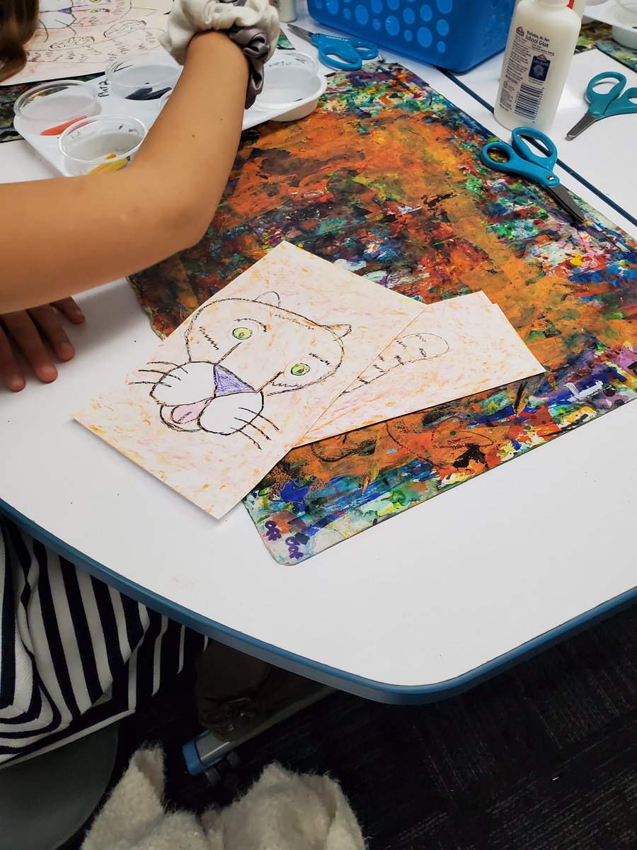 3rdgradehawes's tweet photo. Fun Friday! We started the day with RalphE and our all school assembly! Then we ended our day with Art Explorers! #behawesome #hawesnation https://t.co/aNB4EukkCg