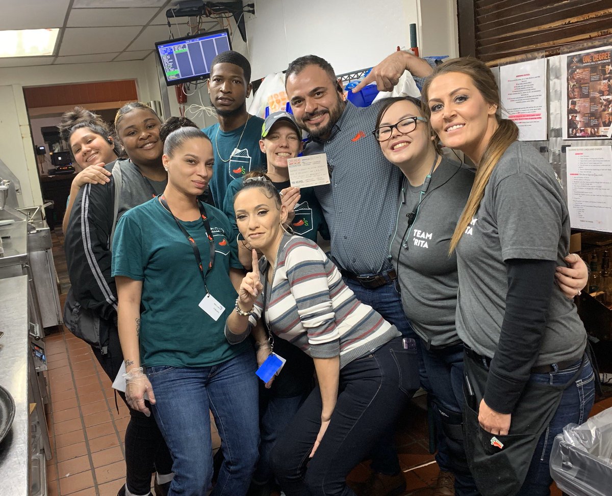 JuanMan80701122's tweet photo. #playingrestaurant is better when you show case your #1 TM in the entire #Denson area. Brittany is leading Q3 contest with an 79% SA at the same time !!!! I 👀 a correlation here. #chilislove #beaccountable. Let’s get 1% better every day ! https://t.co/hFrJuyCGfL
