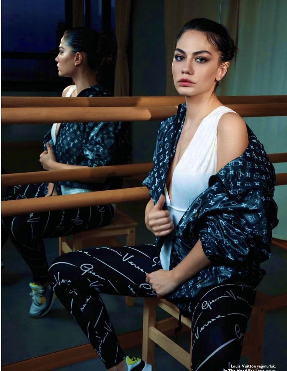 Be disciplined about what you respond & react to. Not everyone or everything deserves your time, energy & attention. Stay in your light.  @dmtzdmr  @instyleturkiye  #DemetÖzdemir  #DoğduğunEvKaderindir