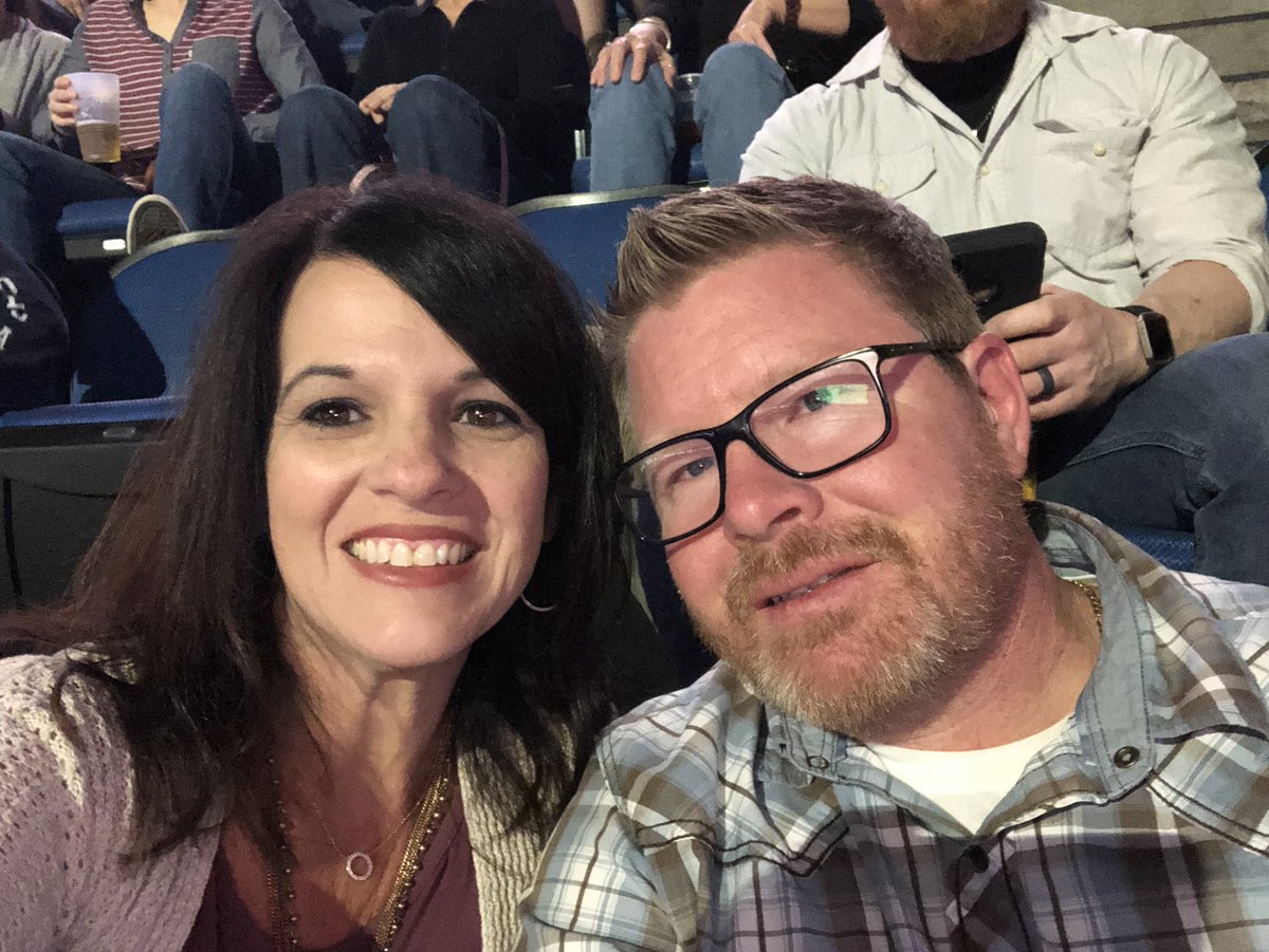 A much needed Date Night!!! <a href="/jchall_72/">Jason Hall</a> #jasonaldean #countrymusic #WeBackTour