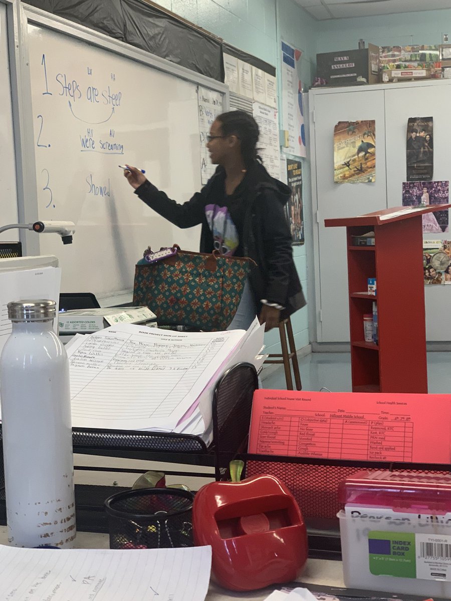 DAFitzHCMS's tweet photo. Our 6th grade student of the month wanted to lead the class in the warm-up today! #HillcrestMSPats https://t.co/M0JbTA2Gpe