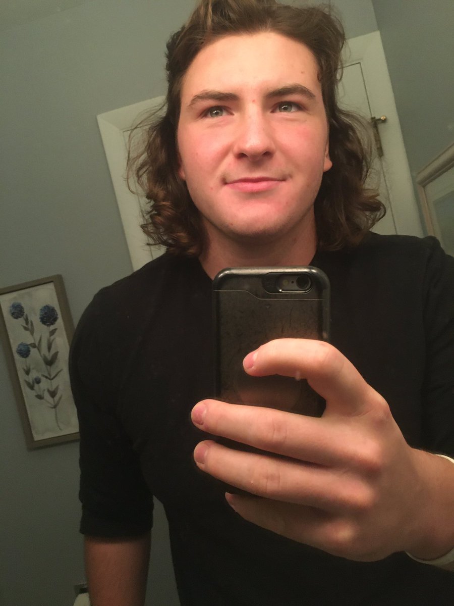 LukeDempsey20's tweet photo. Siri play “I want my mullet back” by billy ray cyrus #misstheflow #comingsoon https://t.co/cWDiZedGvU