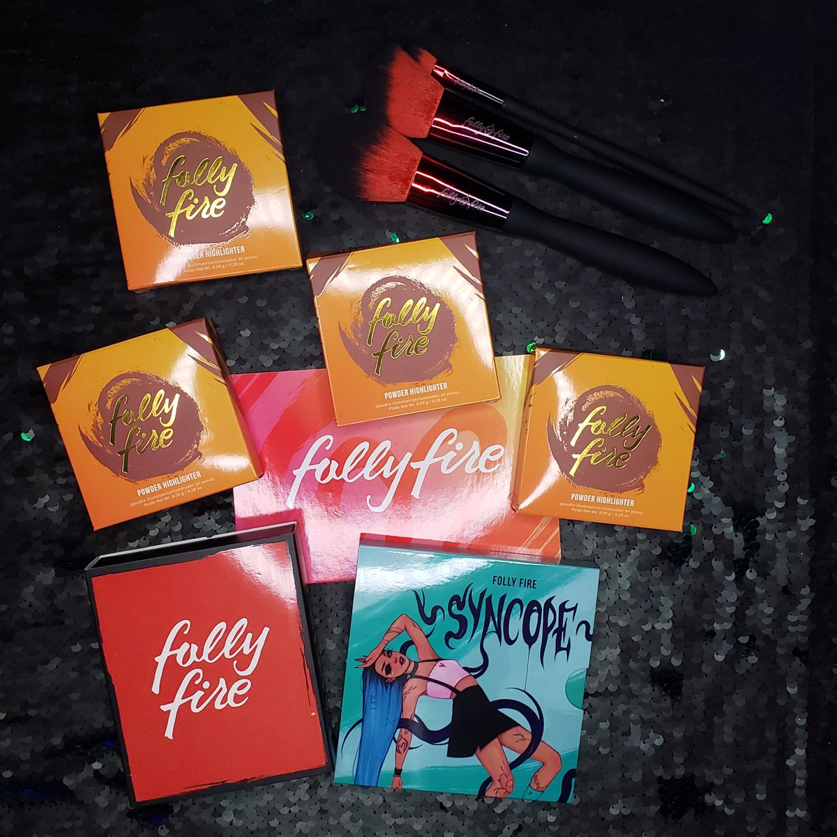 DivaBuckles's tweet photo. Look at these awesome products from @follyfirebeauty. I love the packaging and I can't wait to play with them.
#follyfire #indie #indiemakeup #indiemakeupbrands #smallbusiness #makeup #beauty #Vegan #CrueltyFree https://t.co/4bLN3P53bQ