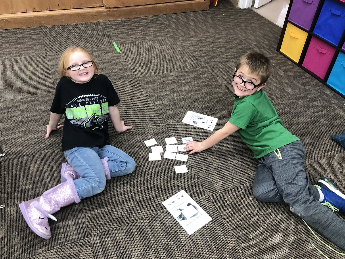 ashirley81's tweet photo. Hibernating bear food memory game. #MysteryScience #firstgradedun @MaywoodSchool https://t.co/0QHEqrOvvf