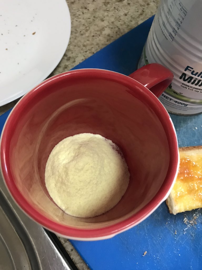 Happy start to  #Februdairy here in a very quiet #Shanghai. I would like to thanks everyone who is involved in producing the wonderful range of nutritious dairy products.  

There is a lot of hard work by many to get these products to my family. So thank you! #dairy