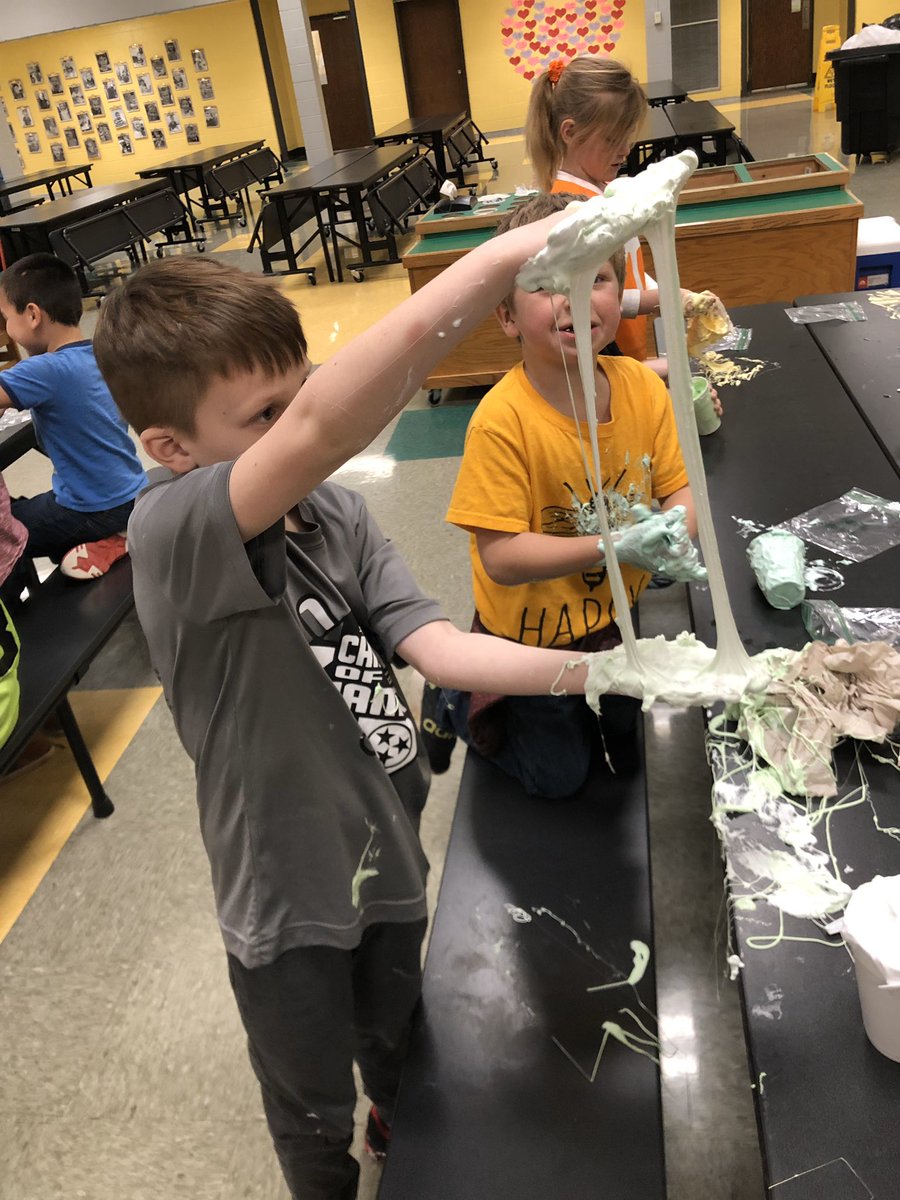 wyattmarsha1's tweet photo. Slime party celebration for students who met their behavior goal! #TBSPvanderbilt #Baxterprimary #putnamproud https://t.co/vWKUobbiXr