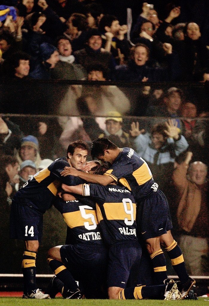 PadreBostero's tweet photo. Que equipazo este. Ese Boca si que daba miedo. https://t.co/jvKm4FmJ4q