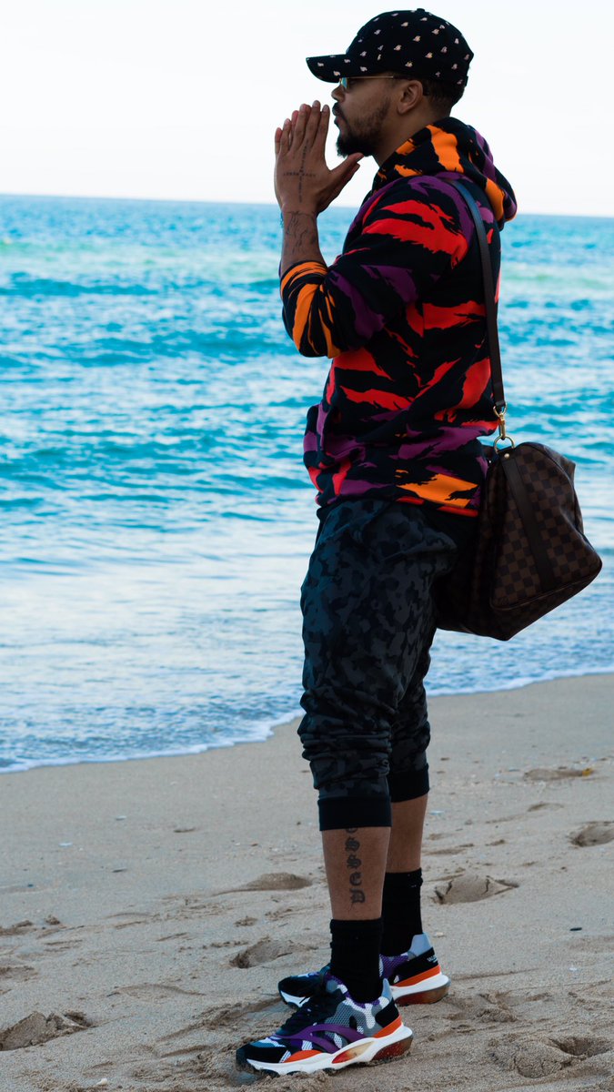 Elijah_Wells's tweet photo. Romeo Miller - JAN 2020.
📸: @Elijah_Wells https://t.co/yzN3RqLOel