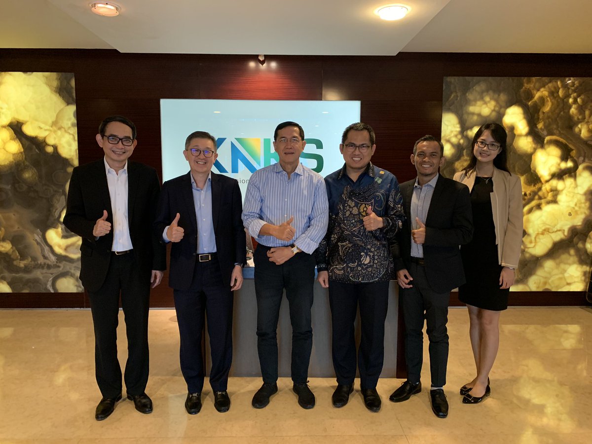 chowsanghoe's tweet photo. Enlightening session with Bapak Ventje Rahardjo, the Executive Director of the National Islamic Finance Committee (KNKS), in Jakarta on their nation-building plans to transform the Syariah economy. #Transformation to #BuildBetterWorkingWorld. #SaturdayMotivation https://t.co/iU53QYhns7