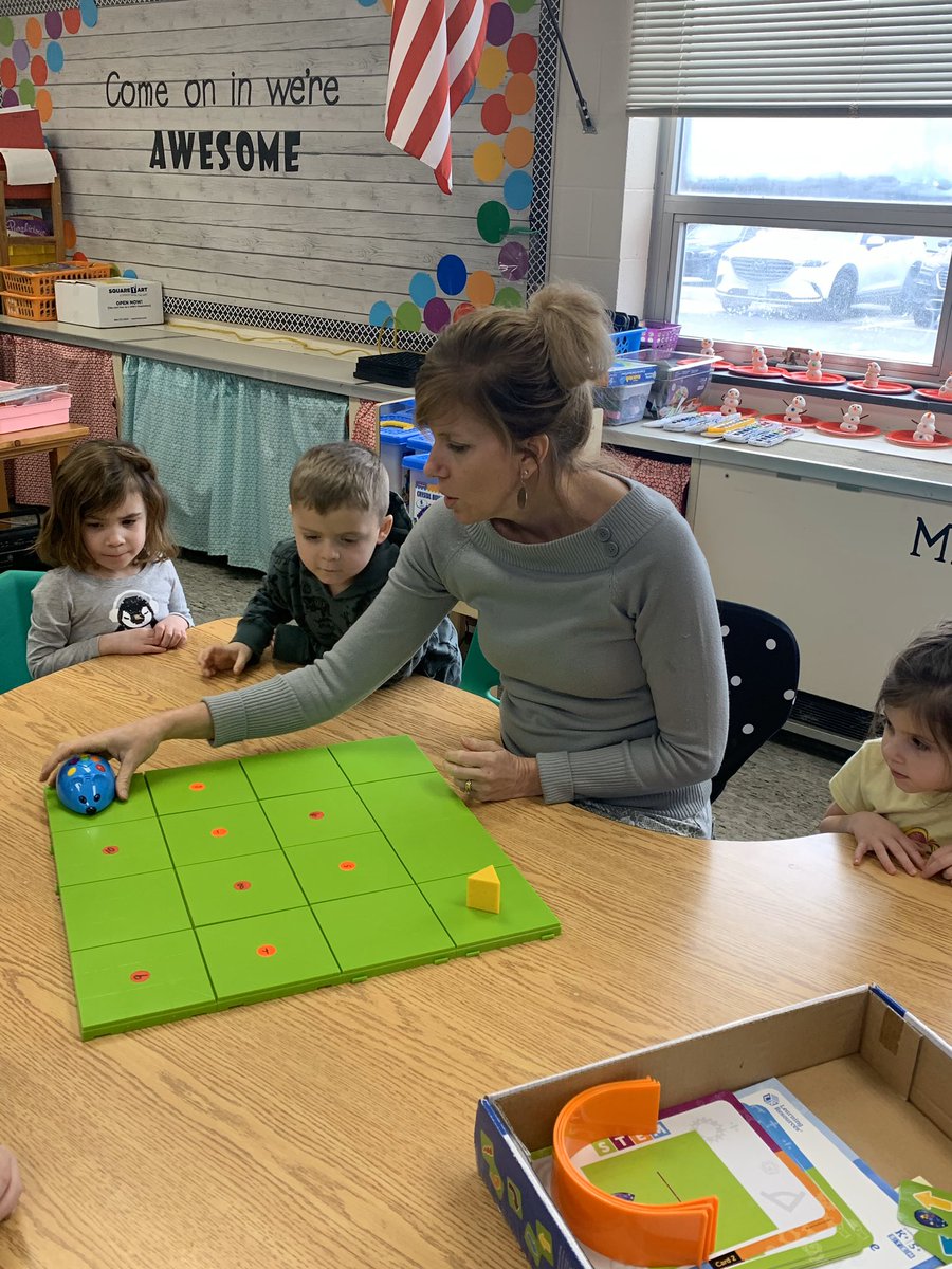 SochaCindy's tweet photo. Douglas Primary Preschoolers are coding using Colby the robotic mouse! https://t.co/oyHEHnBQTI