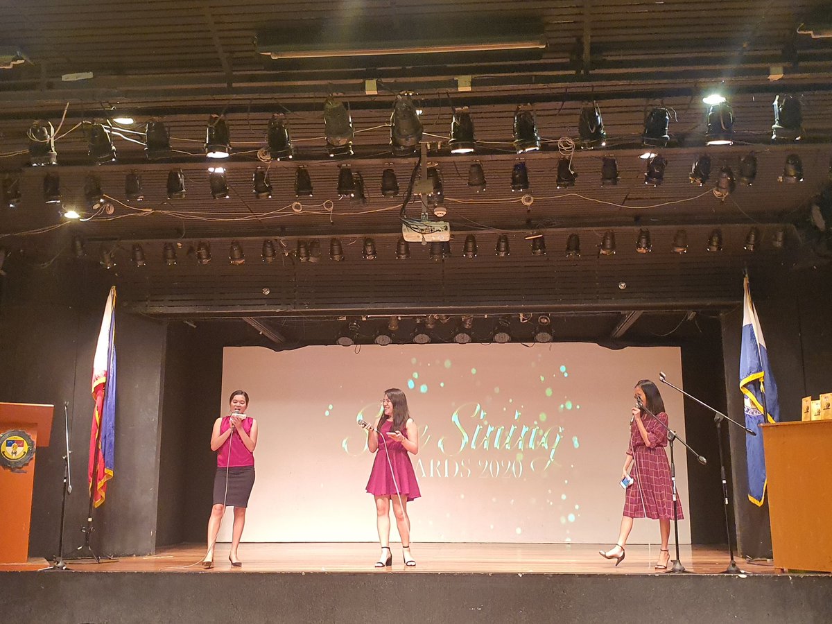 squirepub's tweet photo. APA (Anna, Pia and Alexa) entertain the crowd with their own rendition of When There Was Me and You.
#RedefineMedia
#XUSHSEnglishDays
#XavierAteneo https://t.co/RIUQTIsMIE