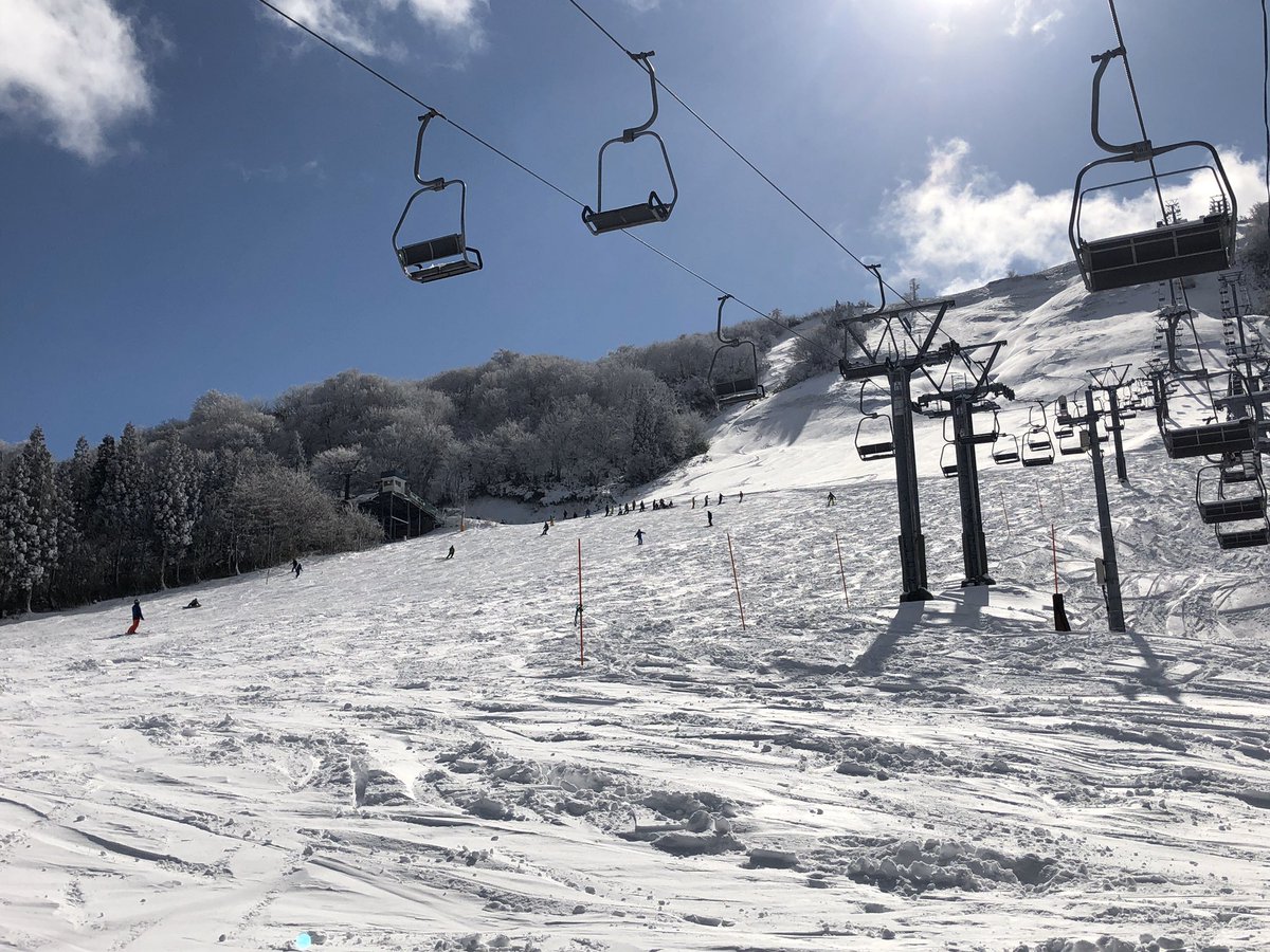 ハチ 北 高原 スキー 場