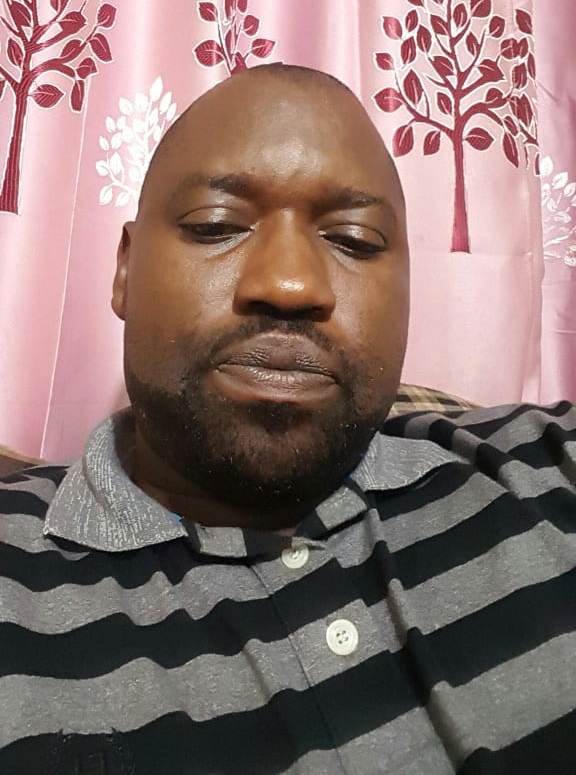 CongoPopulaire's tweet photo. @bionnickmitsha3 @MuyamboKyassa 😭😭😭  La nouvelle 😭😭😭
Voici ton amis ETIENNE MITSHABO MUNSENSE qui se mets tout complètement devant son camera pour jouer l'amour au salon, notre cher pays CONGO est gâté.
Voici son numéro WHATSAPP et APPEL +243 811 693 737  
https://t.co/EHEVHBnhIs https://t.co/oEI2YkJ2xt