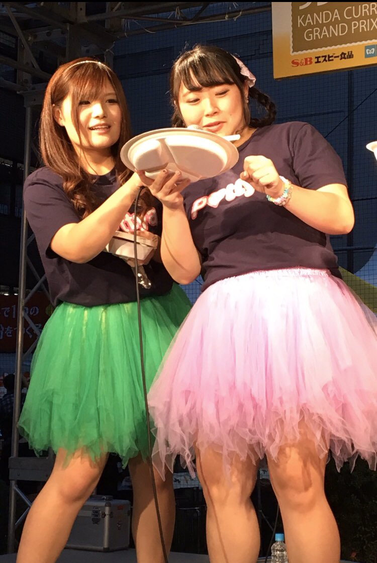 sano_twins's tweet photo. 懐かしい写真
2017.11.4 神田カレーグランプリ
Pottya ②

ライブの合間にカレーも試食しPR
懐かしいな
#Pottya https://t.co/gfbA5Bi6yR