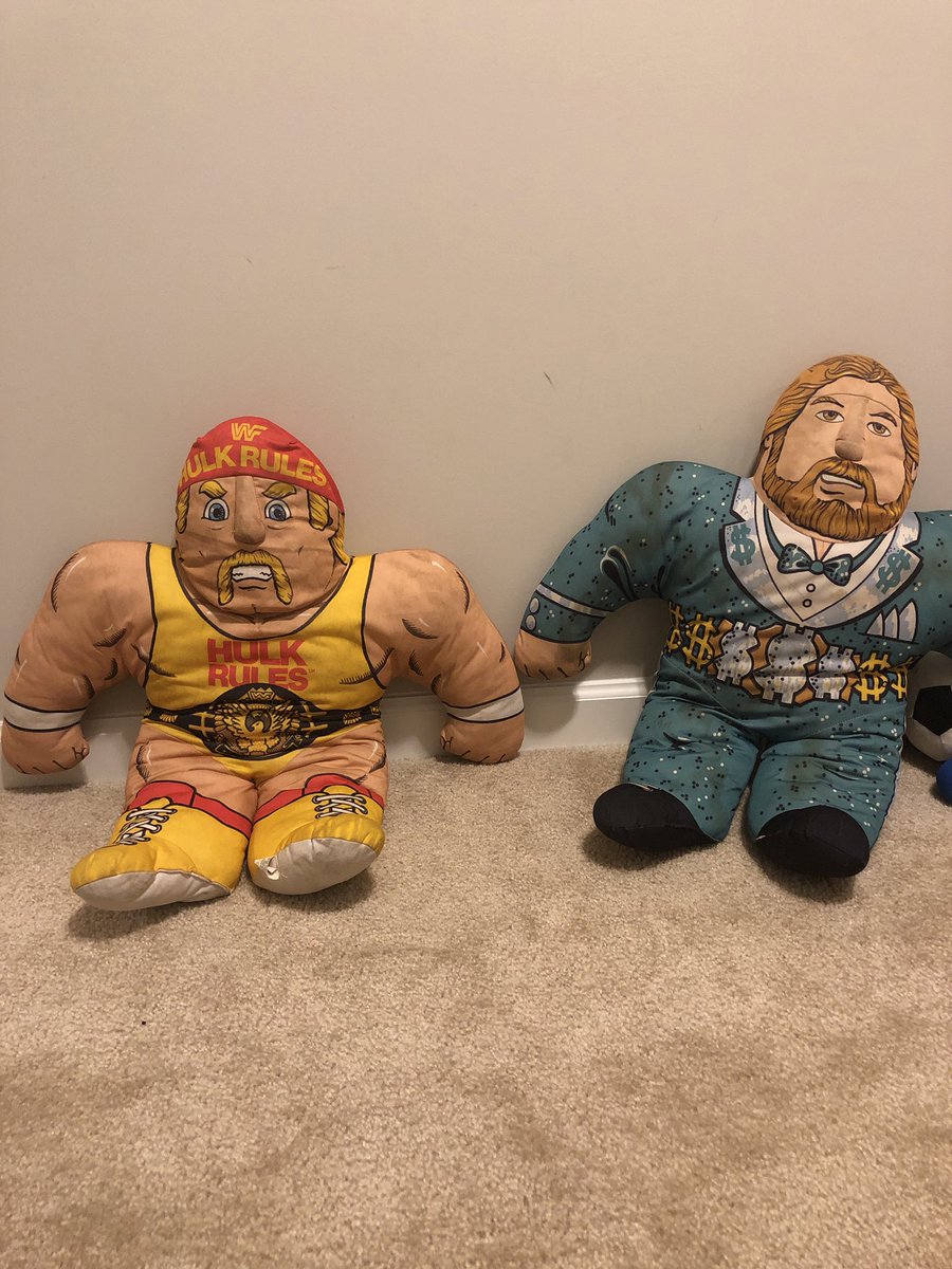 @HulkHogan I saw your pillow post. I still have one and his friend. Not autographed and a bit loved but my boys love them! #hulkhoganswrestlingshop