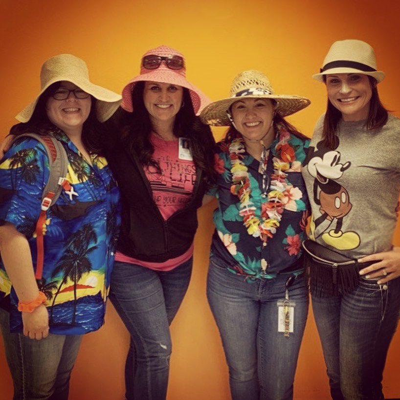 CRL_Principal's tweet photo. Literacy Week was a huge success at JSA! We “book-ed” an adventurous trip filled with books, guest readers, & tacky tourists! @PolkSchoolsNews @JSAPrincipal @PcpsRecruitment @EducationFL #lovepolkschools #jsarocks #FLCelebratesLiteracy https://t.co/5v2GxBajpi