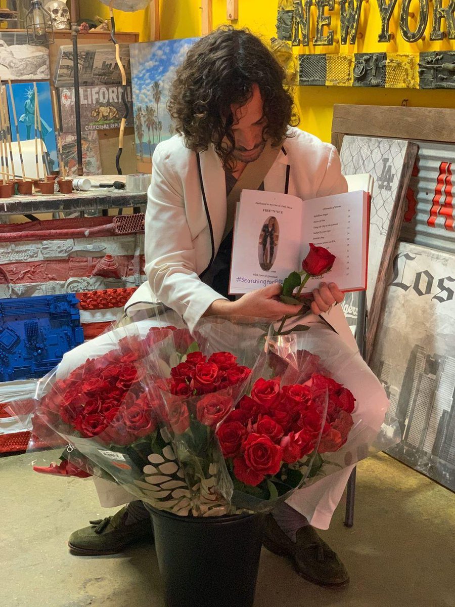 Tomorrow, February First, 12 noon, I'll be participating in a Special Show at Venice Beach Boardwalk with the Calypso Tumblers. Delivering My Valentine's Message for my Muse.
You are cordially invited🌹
#FebruaryFirst
#VeniceBeach
#VeniceBeachBoardwalk
🔥 #SearchingForFIRENICE ❄