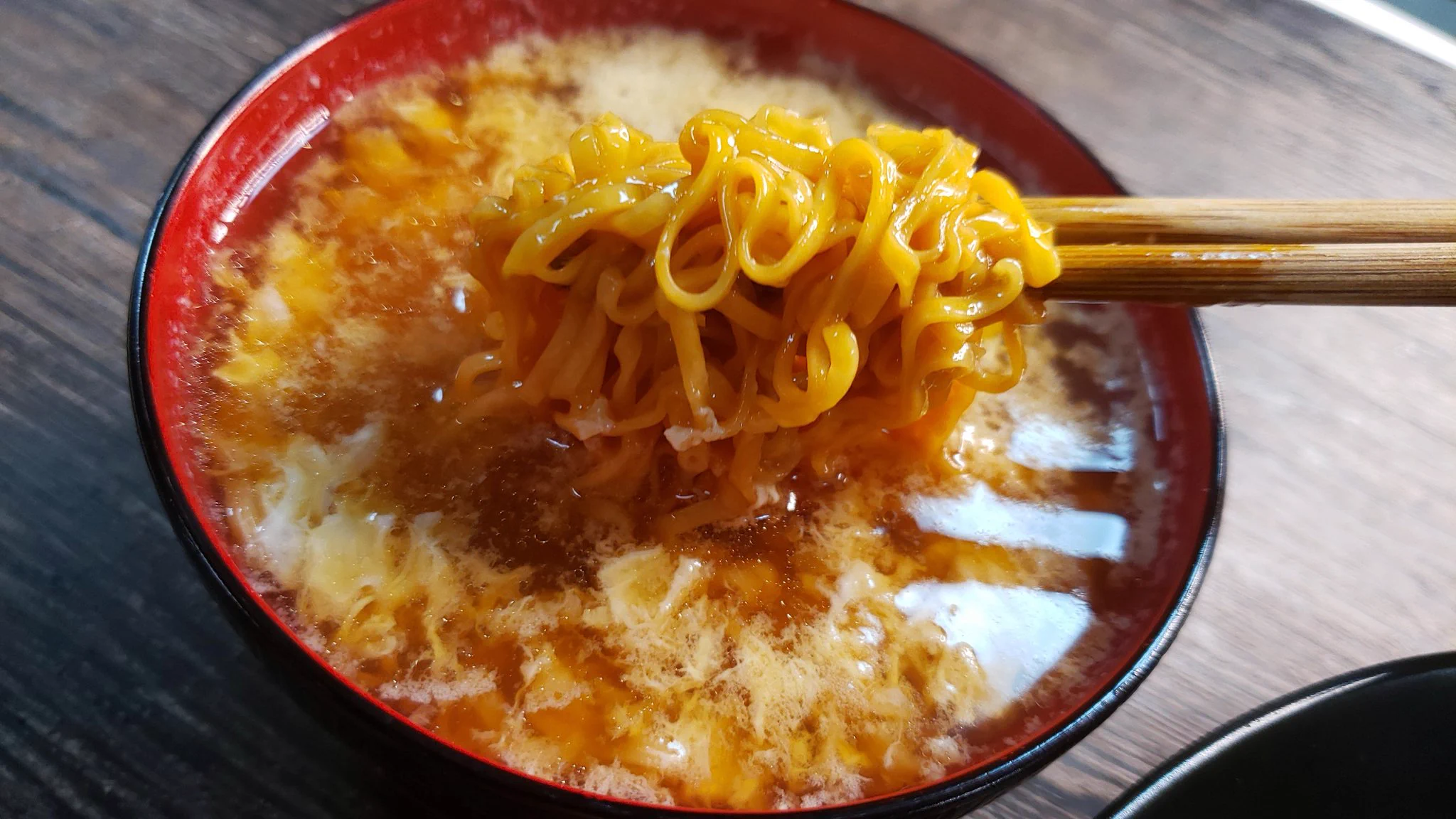 普通の食べ方には戻れなくなる！ちょっとした工夫でチキンラーメンがより美味しく！