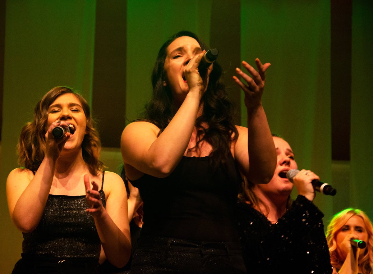 SingStrong's tweet photo. @martiniglassaca #ThisIsHowISingStrong
•
•
•
#SingStrong #SingStrongFamilg #SingStrongNY #SingStrong2020 #SingStrongNY2020 #ACappella #ACappellaFestival #Beatbox #Sing #HarmonyThroughHarmony #MusicFestival #PerformancePhotography #MusicPhotography #GigPhotography https://t.co/0iQXK6RFvJ