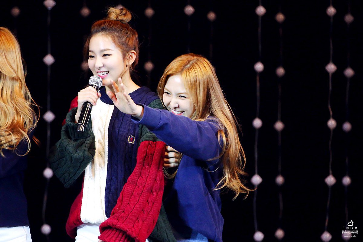 To kickstart  #wenseul month, here is a collection of wendy snuggled happy and seeking protection with Seulgi’s shoulder 