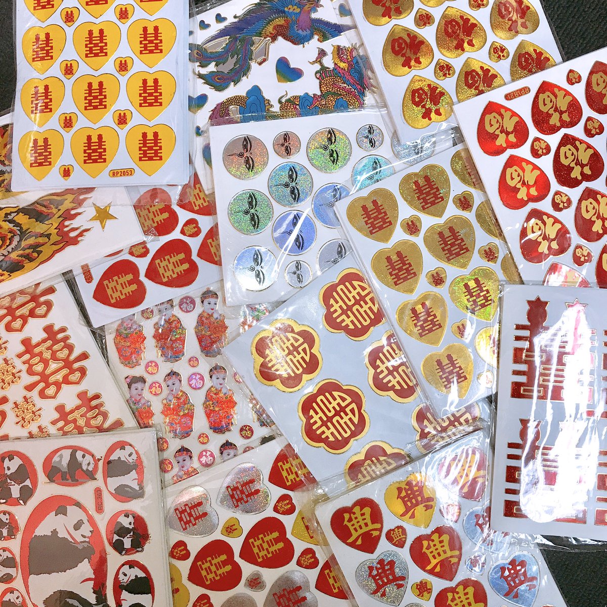 雀蜂 すずめばち 大阪アメ村の三角公園前トライビル4階 در توییتر 大阪雀蜂オーーーーﾌﾟン 海外買付けキラキラシール沢山ニュウカ 中華系も豊富