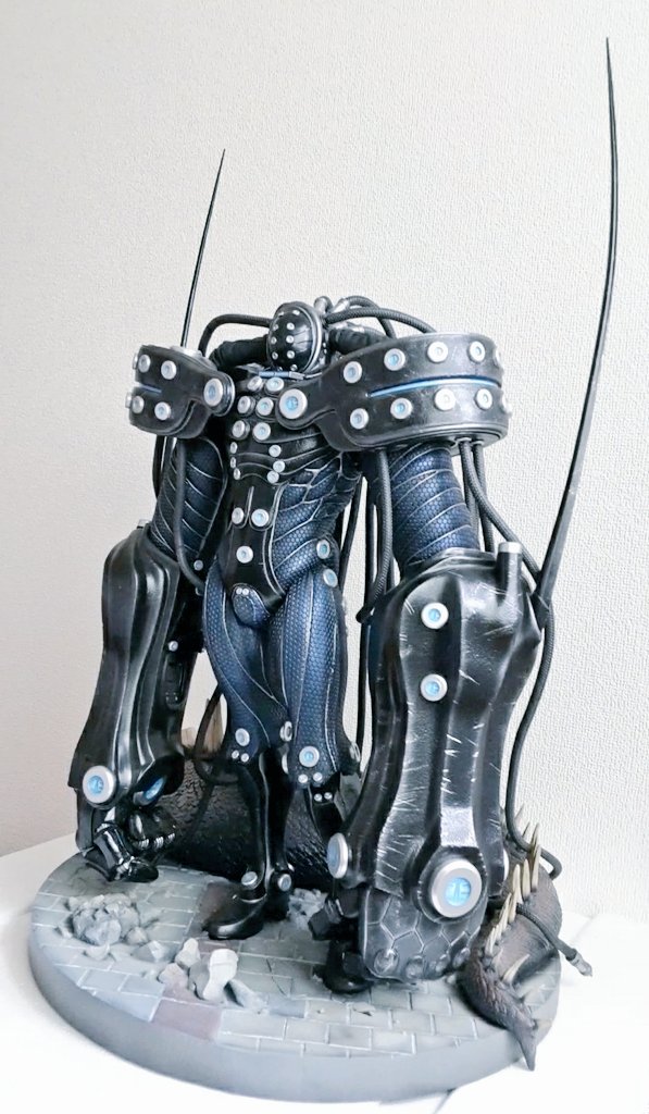 イワ雄 Iwao On Twitter 本日の収穫 Gantz Oハードスーツ岡八郎 1 6スタチューget 原作誌面でハードスーツに一目惚れして早10年 この造形をどれだけ待ち望んだ事か とんでもない重厚感と圧倒的ディテール 造形映え最高です スーツやドレッド風ケーブルの