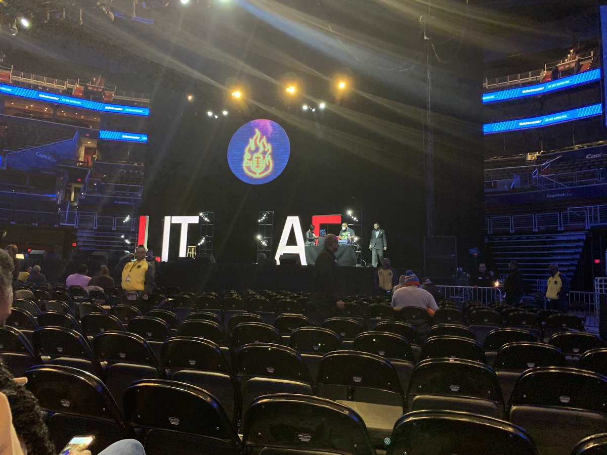 REDSKIN FAN tweet media