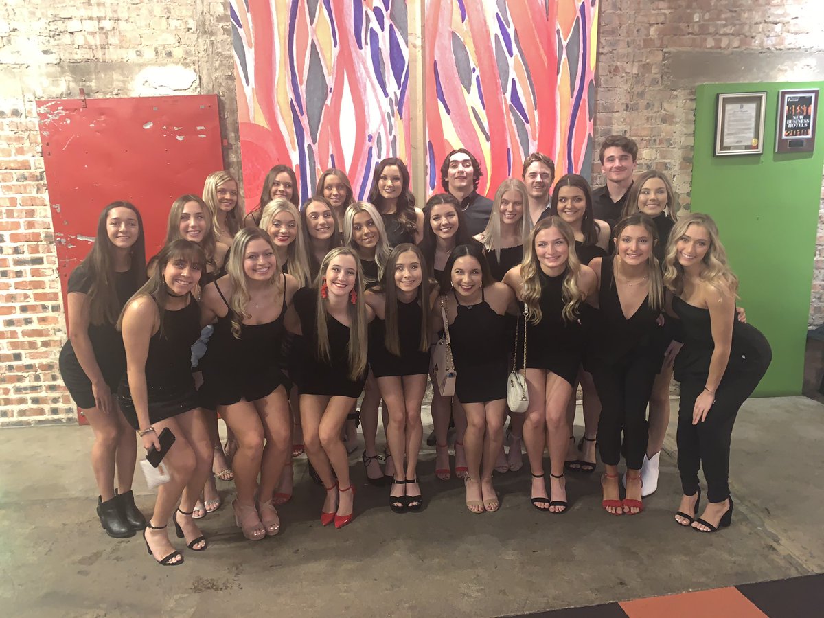 MarcusHSCheer's tweet photo. Today has been an amazing day for MHS Cheer! We started the day shopping around the Galleria Mall, Mat practice, party bus, dinner, dessert at reunion tower!! Such a special experience! Next up... hopefully claiming a National title 🤞🏼🥇 thanks to everyone for the support today! https://t.co/V33ygY499F