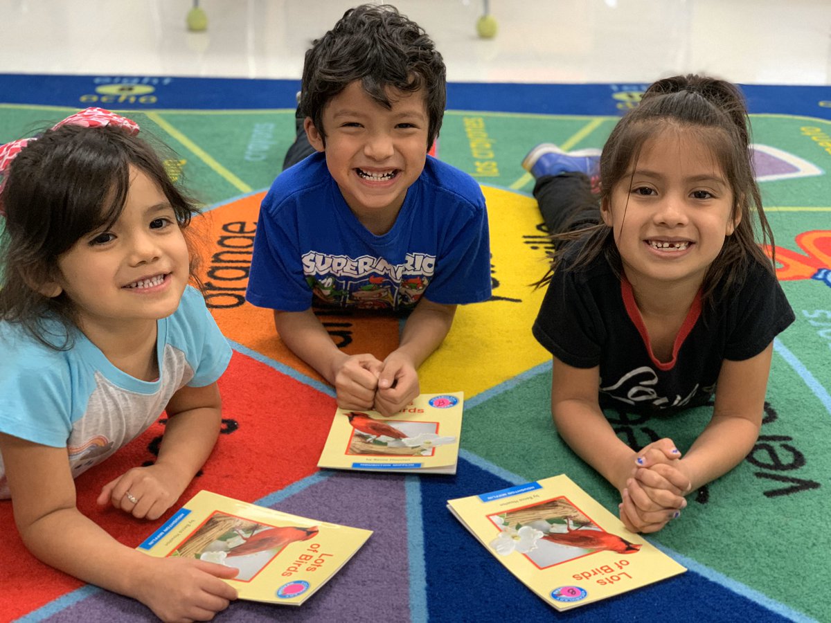 MrsMarirez's tweet photo. Friday smiles during reading groups! @melitsapena #rootedBurke https://t.co/gnfTzIWbLQ