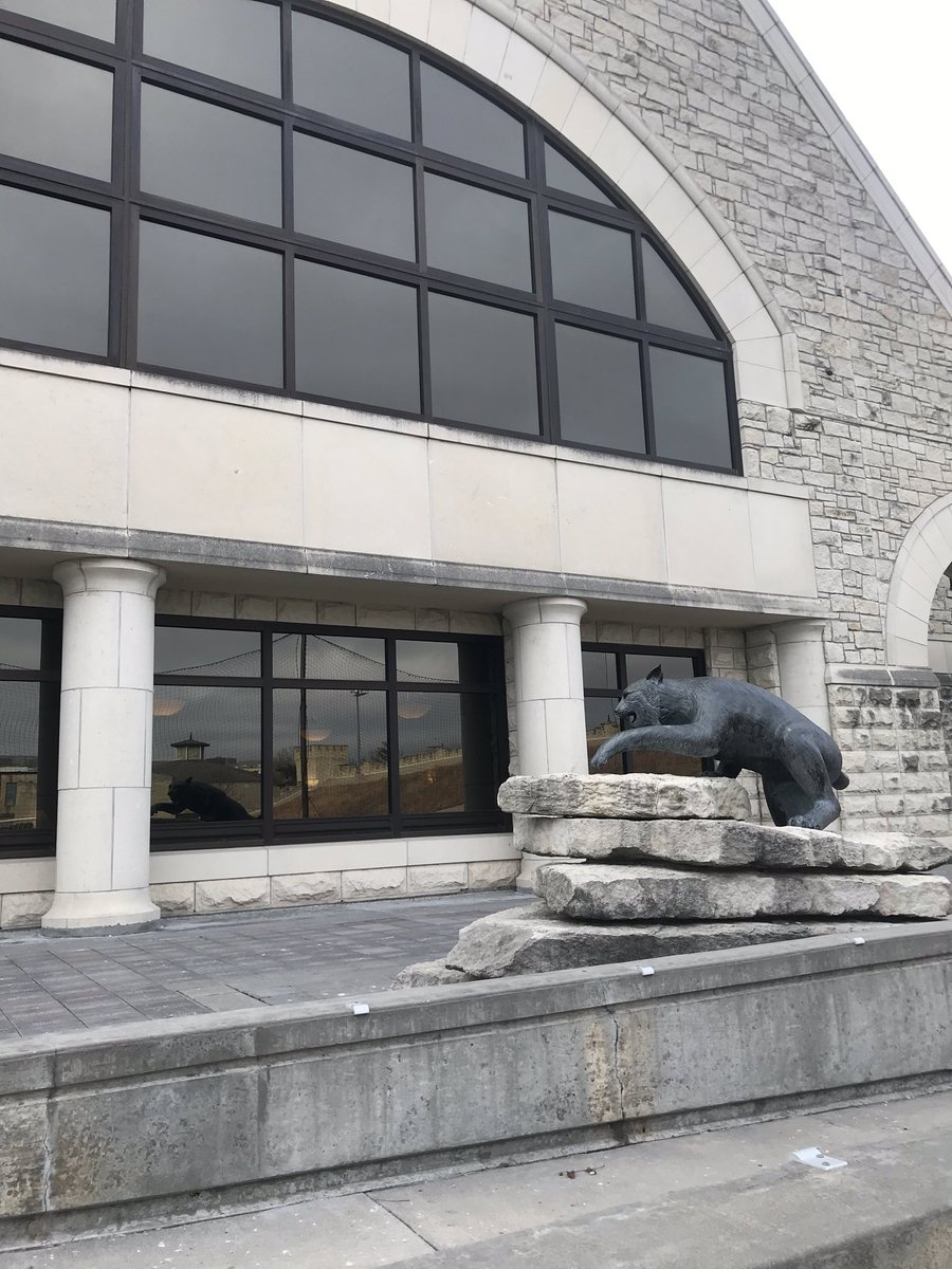 rdennisjr's tweet photo. Day 1 of college visits. Early start, nice drive, great time at Kansas State University. Lots of attention provided and questions answered. They even have a small nuclear reactor! #somanychoices #funtoexplore https://t.co/T29G8EQI6m