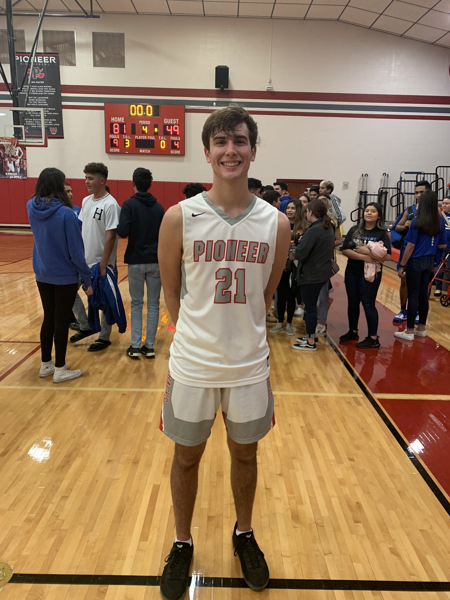 Our Hacienda “He Has it” player of the game goes to @LukePadilla11 as he and the Pioneer Diamondbacks take the win over the Mission Veterans Memorial Patriots. Congratulations to him and the team!