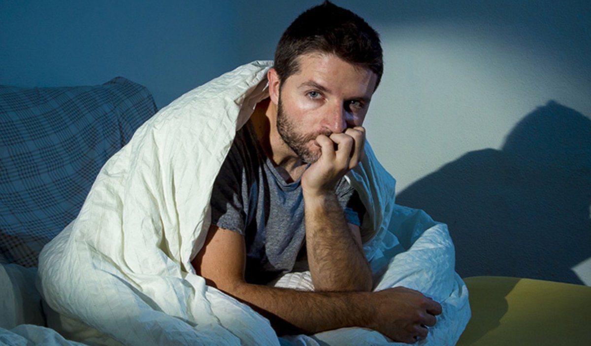 Люди спящие с открытыми глазами. Интерактивные обложки книги. Sleep аватарка. Sleep времена. Бессонница.