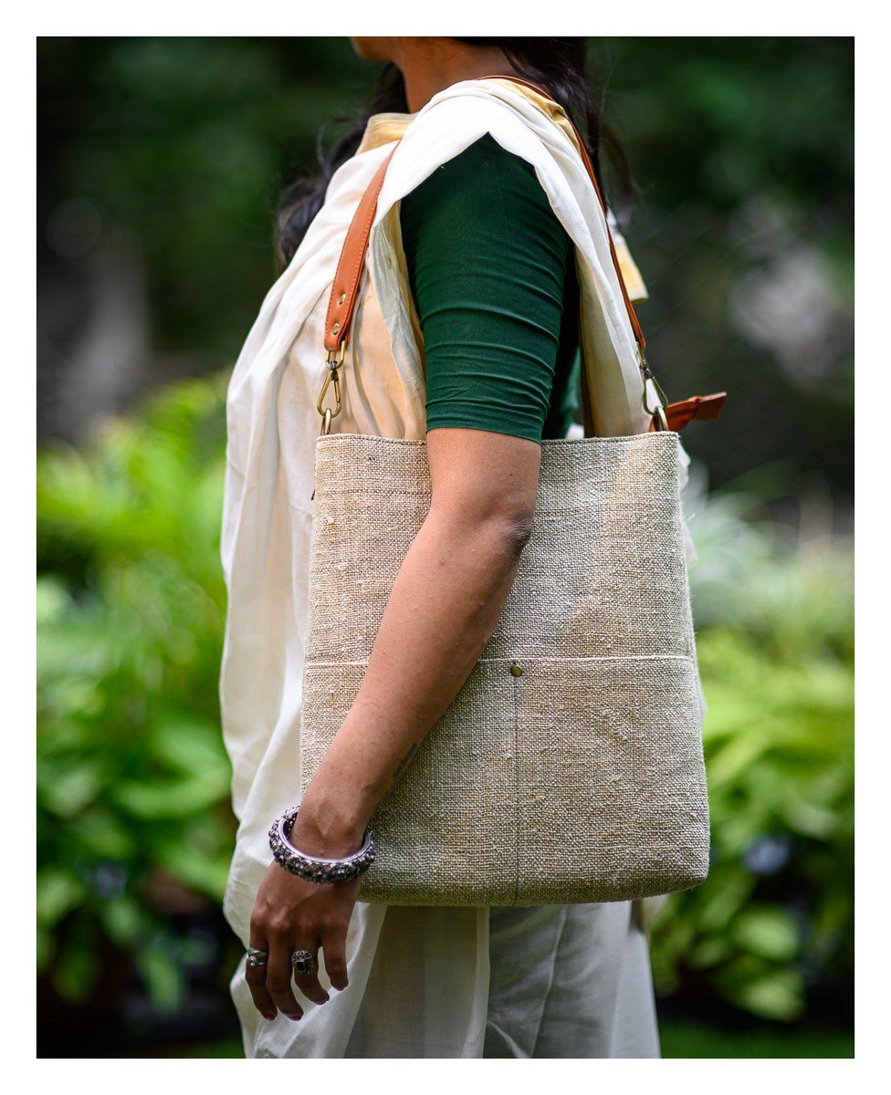 The eco chic Bandana All Hemp tote finessed  from homegrown handloom hemp, available now at The House of Mayurbhanj, The Belgadia Palace (@thebelgadiapalace)
#hemp #handloom #homegrown #tote #totebag #ecofriendly #sustainablestyle #slowfashion #riti #ritiindia #handbags