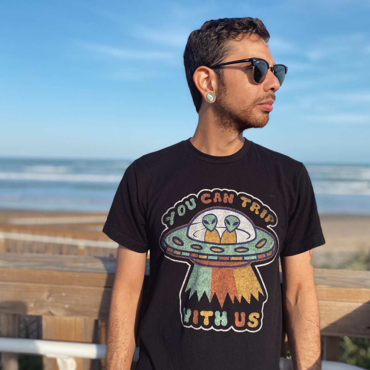 Weekend is here, let’s take a trip 🛸