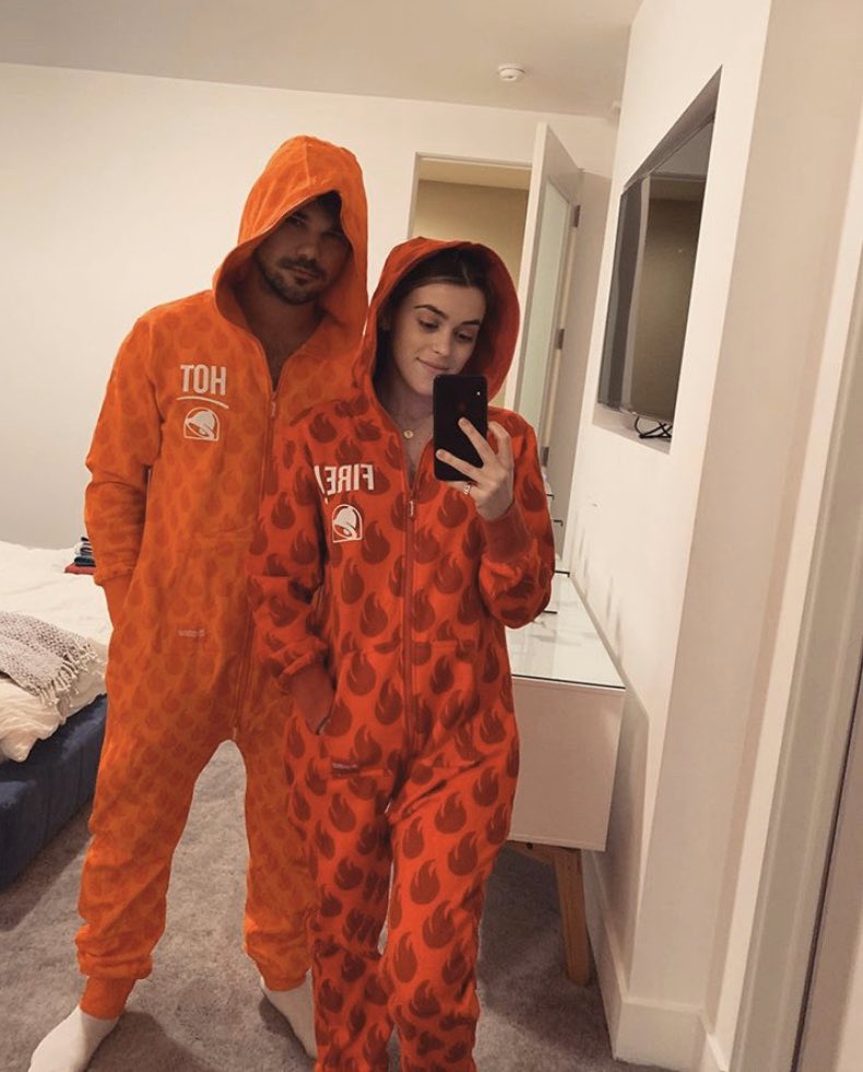 heytayrenee's tweet photo. When someone says “Taco Bell” 😏 https://t.co/4uNv604wiC