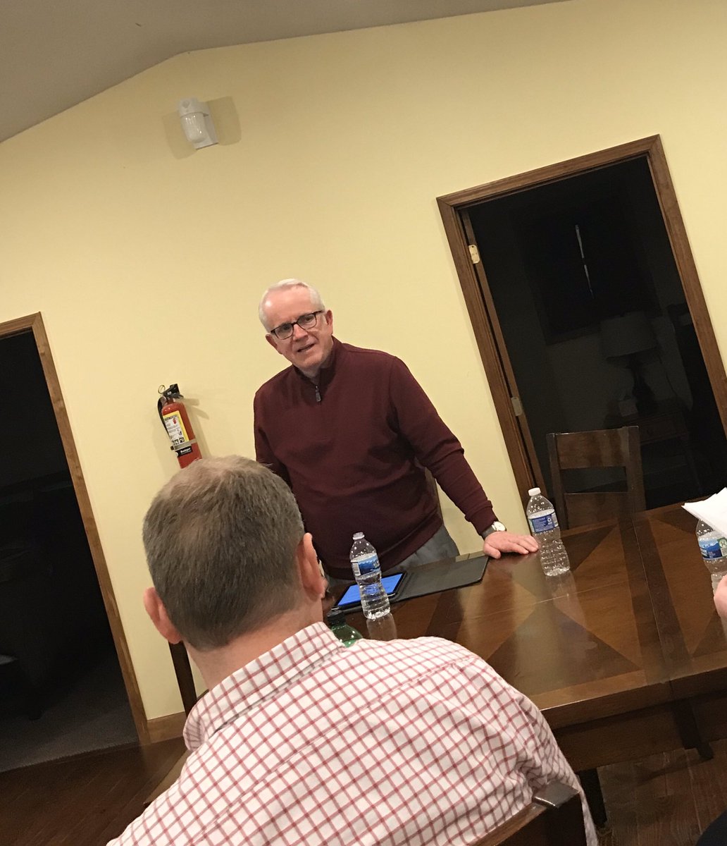jennierussell2's tweet photo. @UrshanGrad 2020 Spring Retreat. Bro. @sogleason inspired us tonight. #BelieveInPeople #howtobegreat
Thank you to UGST E-Board for hosting another memorable event. We missed @BrentColtharp and @rcolt92 . Get well soon!! #flustrikesagain https://t.co/tQrs4RuP8Z