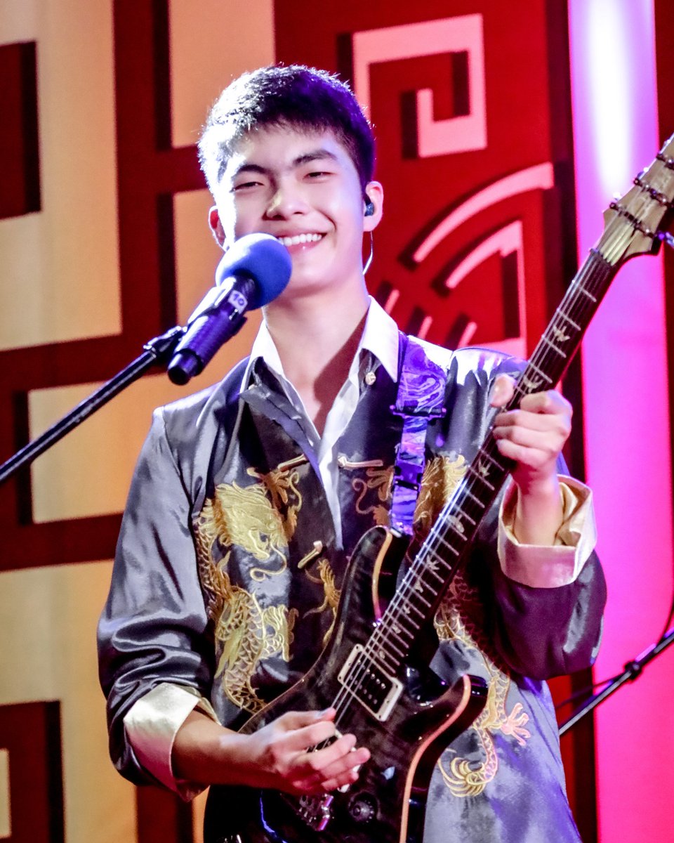 micmacatom's tweet photo. ❤️Morning เดือนแห่งความรัก ด้วยรอยยิ้มนี้ได้ไหมคะ😄💙🎸
.
#Foolstep @TwinMic
#foolstepband #twin_micmac
#micsethanun #mac_supanut #ThailandFestivalExperience
#SiamSquare#PMCU
#SpecialEventTeamPMCU https://t.co/kZzbq7vpJ9