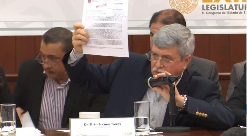 Riodoce_mx's tweet photo. El secretario de salud del gobierno estatal, Efrén Encinas Torres, rechazó que Sinaloa tenga un adeudo de 7 mil millones de pesos, como uno de los estados de mayor endeudamiento a nivel nacional, como publicó el periódico Reforma.  #efrenencinas #secretar https://t.co/AKpKtppJzY https://t.co/UQeLqr0i9U