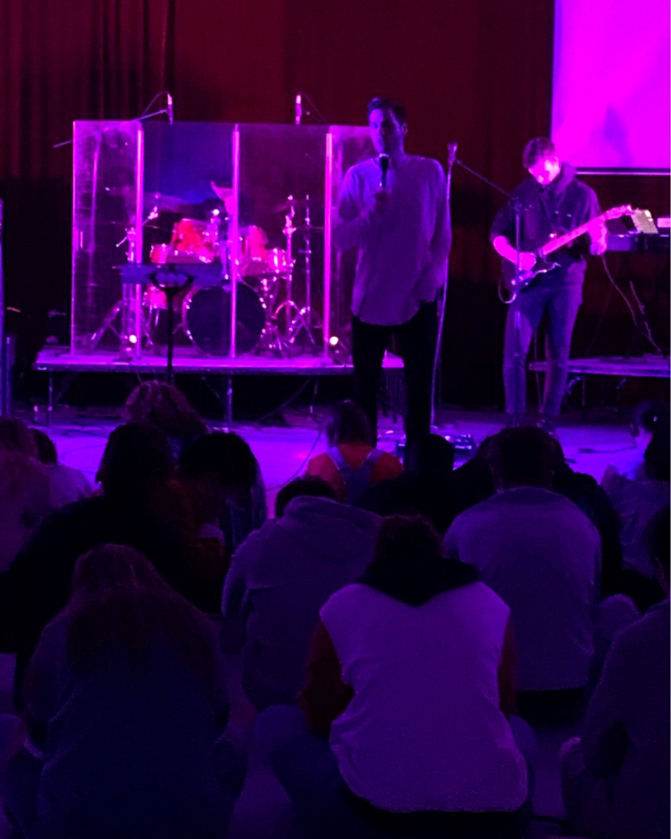 revmacd's tweet photo. BIG NIGHT | Our Together Family Weekend is off to a big start with the ONE BIG NIGHT student concert featuring our own Route Band & guest speaker Simon Gau. Can’t wait for tomorrow’s sessions with John & Helen Burns. #MatingDatingRelating #TogetherFamilyWeekend #WeAreCalvary https://t.co/mrG70ANf5T