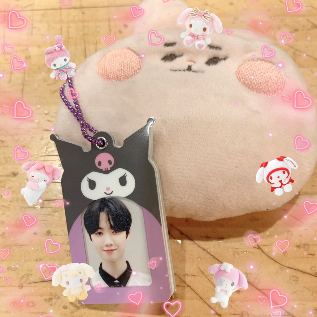MINGJOOK's tweet photo. 쿠로미에 갇힌 민희 아니 민희에 갇힌 쿠로미인가? https://t.co/5xICZ77hSd