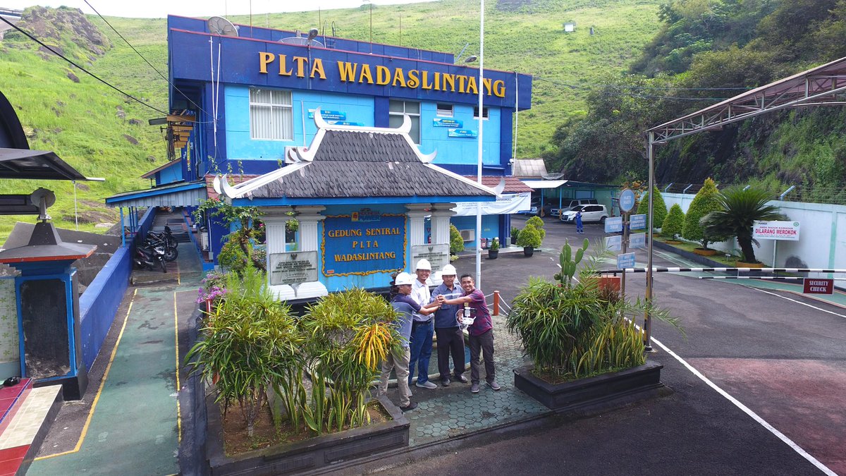 Koordinasi bersama PT. Indonesia Power Unit Wadaslintang Bpk. Sugiarto, Amd sebelum pengaliran air Waduk per 1 Feb 2020 sesuai kesepakatan Rakor tgl 28 Januari 2020 <a href="/ganjarpranowo/">Ganjar Pranowo</a> <a href="/provjateng/">Provinsi Jawa Tengah</a> <a href="/dpusdatarujtg/">Dinas PUSDATARU Jateng</a> <a href="/ekoyunianto1055/">Eko Yunianto</a> <a href="/pemkabKEBUMEN/">PEMKAB KEBUMEN</a> <a href="/dinarpus_pwr/">Dinarpus Purworejo</a> <a href="/PemkabPurworejo/">Pemkab Purworejo</a>