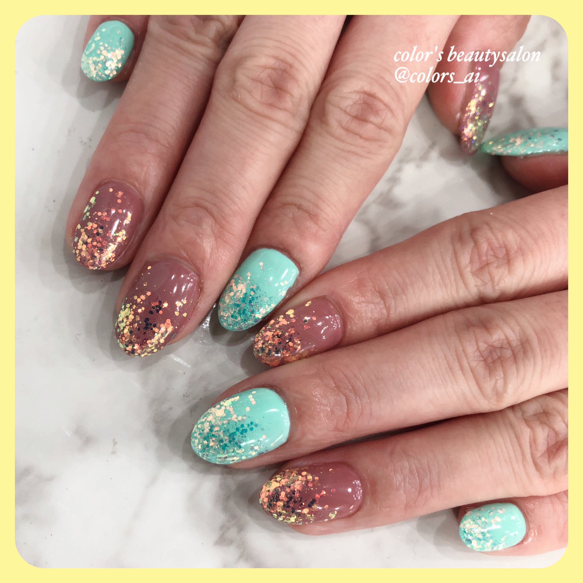 Color Sすずきあい お客様ネイル チョコミントカラーにキラキラホロのグラデーション ジェルネイル T Co Hvkpdgbqoc Twitter