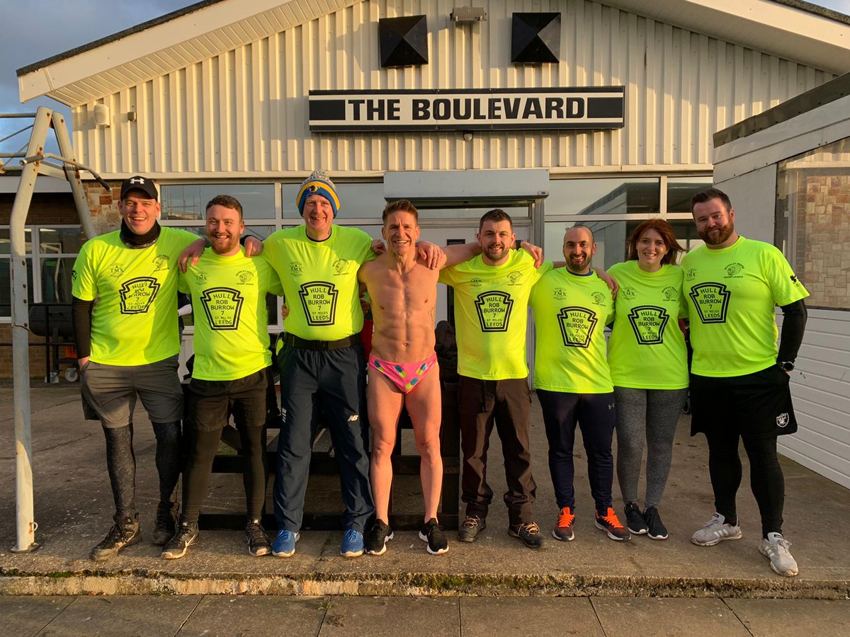 SlingerAS's tweet photo. And away we went...huge thanks to @Waggataurus @spitpig @hullfcofficial @LewScott97 @RugbyAM for a great send off. @Rob7Burrow #march4rob https://t.co/L3YmuSfYF7
