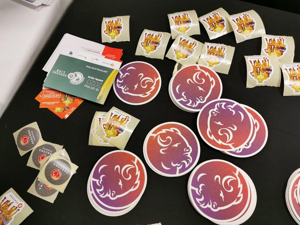 svetsmirnova's tweet image. Distributing #Percona swag in the building K, first floor #MySQL #mysql8isgreat #PerconaLive #FOSDEM #FOSDEM2020