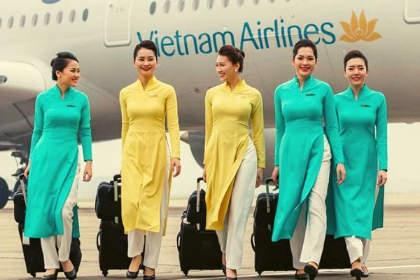 VietjetR's tweet photo. Bảng giá vé máy bay tháng 2 Vietnam Airlines, bạn có thể dễ dàng cập nhật giá vé máy bay cùng các thông tin chi tiết của rất nhiều chặng bay khi kết nối với website https://t.co/4pUEDBIqw0. 
https://t.co/TkqBrXHWQ9 https://t.co/UisEbEuCcX