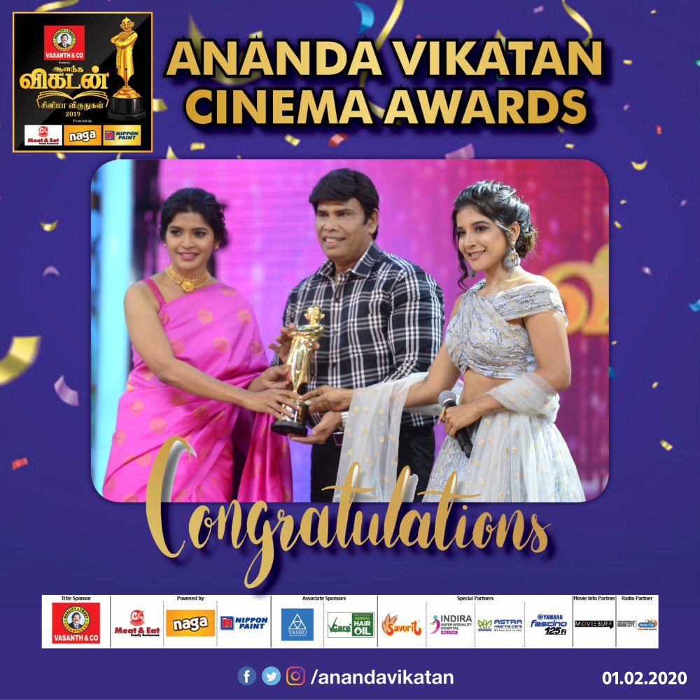 வாழ்த்துகள்! 

‘பாட்ஷா’வைக் கம்பத்தில் கட்டிவைத்து உரித்து மிரட்டிய அதிரடி வில்லன், இப்போது ‘காமெடி வில்லன்’. ‘ஜாக்பாட்’ படத்தில் இவர் ஆடியது காமெடி கதகளி!

#AVCA #AnandaVikatanCinemaAwards #VikatanAwards <a href="/SunTV/">Sun TV</a> #Jackpot