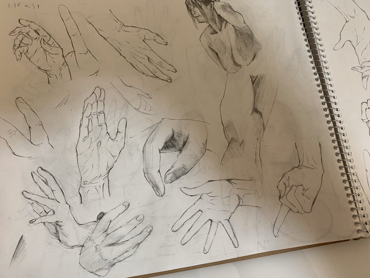 最近は休憩時間とかに専ら手を練習してる 