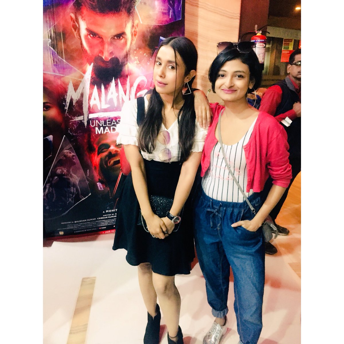 SrabantiBanerje's tweet photo. Special screening of #judgementday 
@zee5 
#judgementday #shootlife #actorlife #webseries🎬 #zee5 #zee5primium https://t.co/TQm0DgrAjX