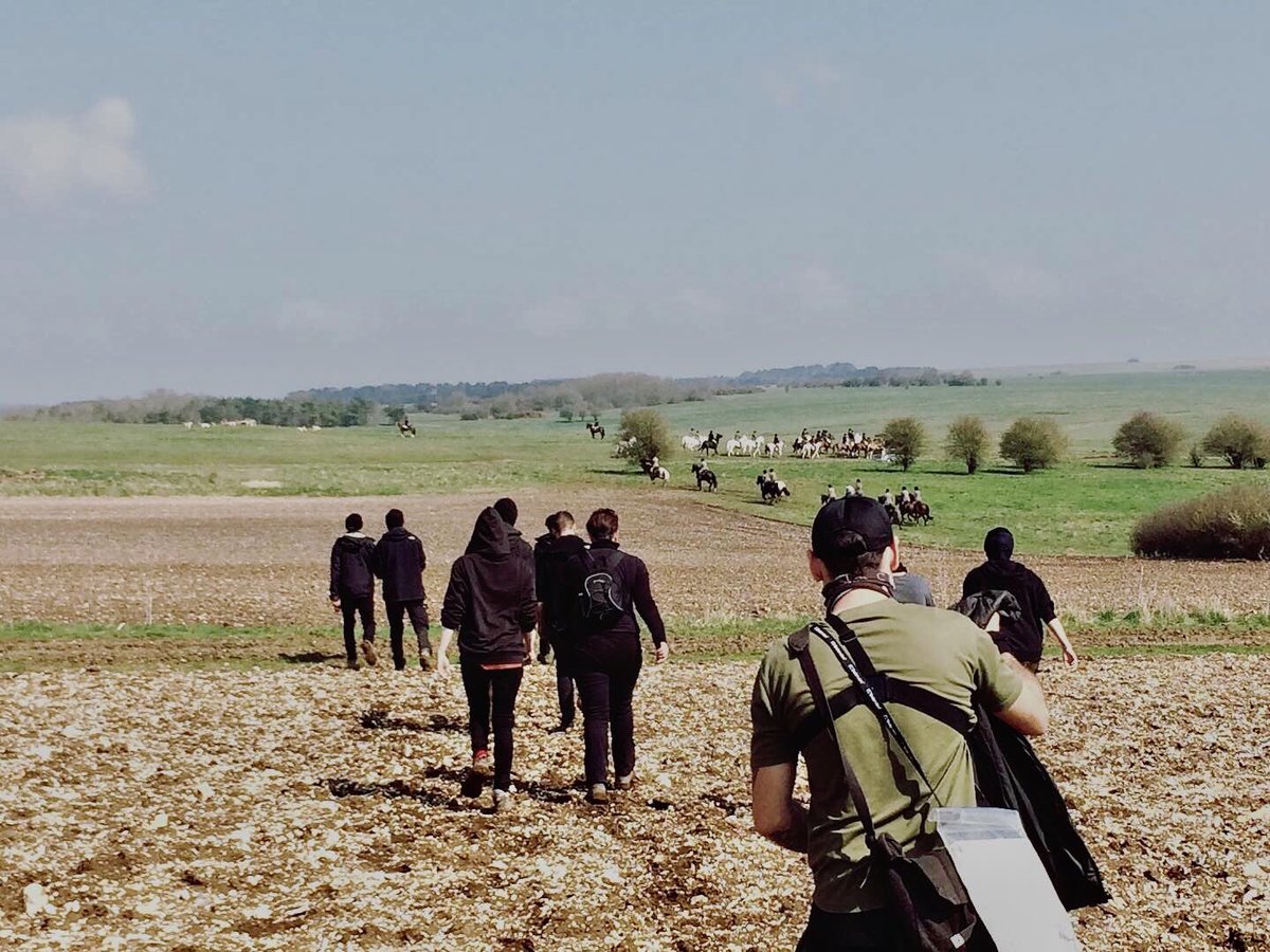 HuntSabs's tweet photo. Good luck to every saboteur heading out to save wildlife right now! 🦊✊

Help us take action against bloodsports by becoming a member of the Hunt Saboteurs Association: https://t.co/uuG3rTsIbn https://t.co/VakavjJMQW